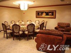 宜宾欣迪标假日酒店