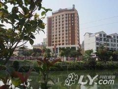 巴马华昱假日酒店