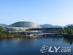 黄石托尼洛·兰博基尼酒店