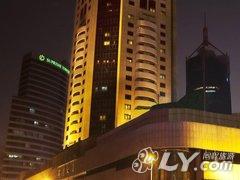 上海齐鲁万怡大酒店