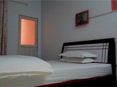 鑫城宾馆(郑州工人路店)(单人间)